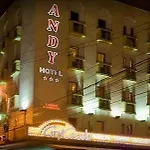 Hotel Reina 3*