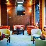 Reina Hotel