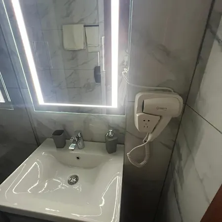 Reina Отель 3*