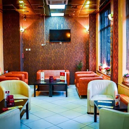 Reina Otel