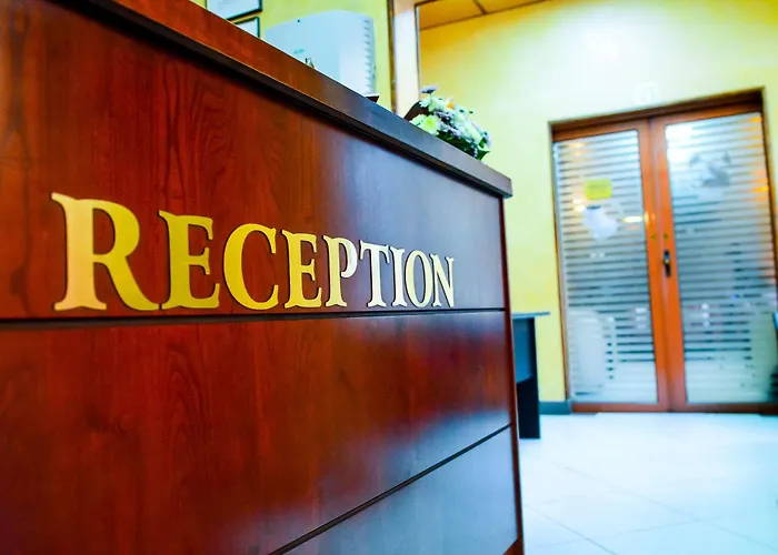 Reina بوخارست